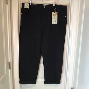 NWT Boohoo Black High Waisted Jeans